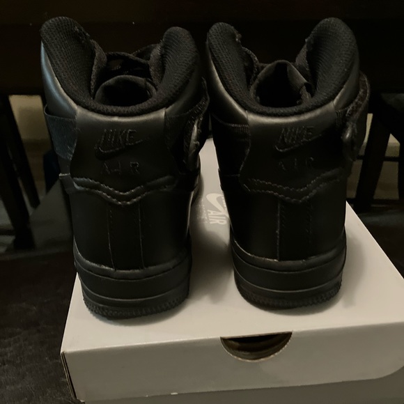 Nike Air Force 1 High LE (GS) Size 4Y - Picture 4 of 6